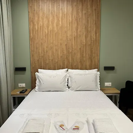 Casa Leonidas Apartment *